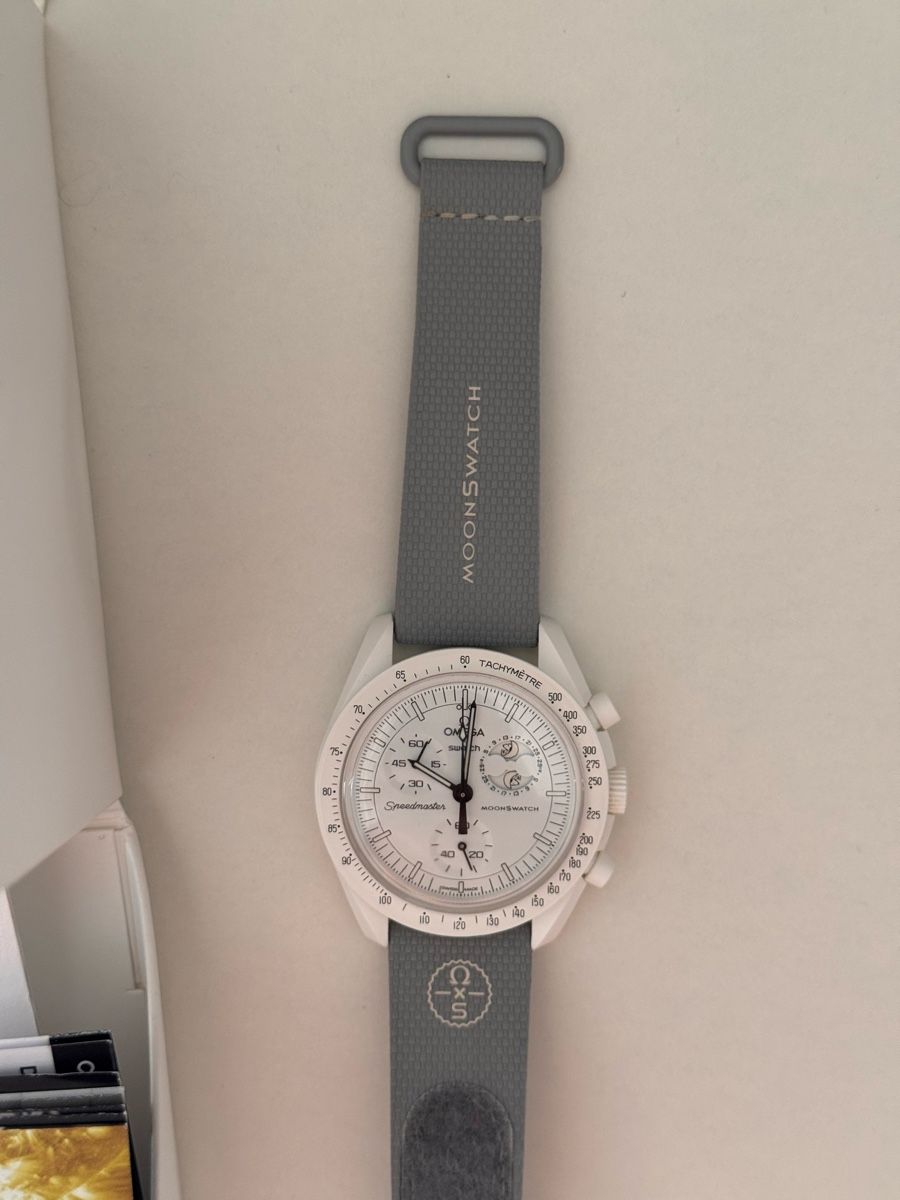 Swatch Uhren: Moonswatch Snoopy White  – Neu (gemäss Beschreibung) aus Morges von chr_w6nj