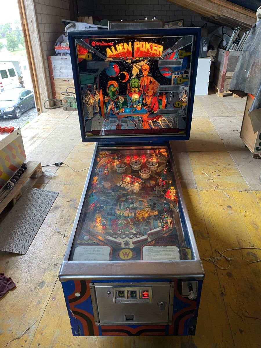 Williams Flipperkästen: Flipper Alien Poker (Williams, 1980) – Defekt aus St.Gallen von
