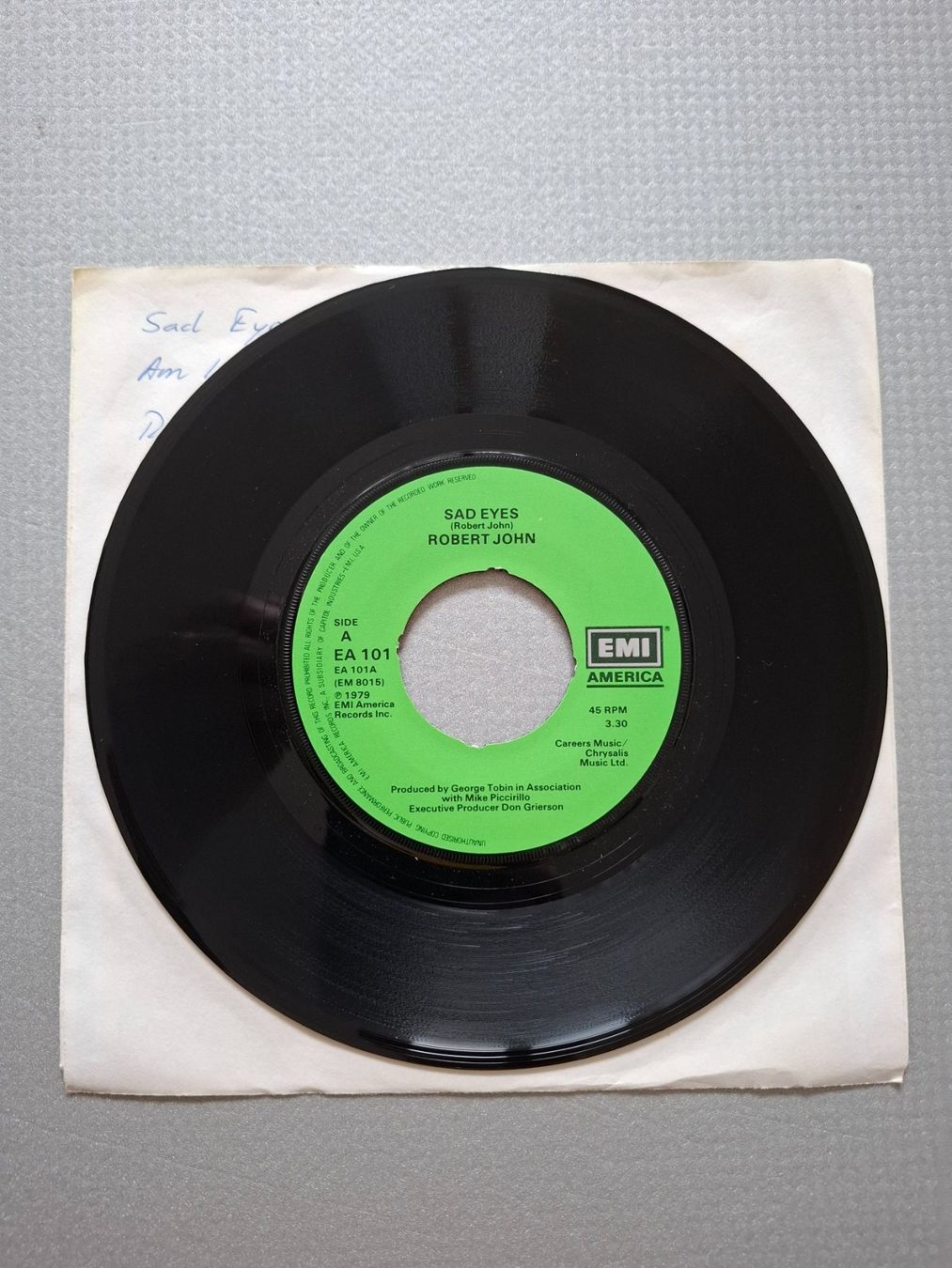 Vinyles: Robert John - Sad Eyes – D'occasion à Arbon par pendulum 1