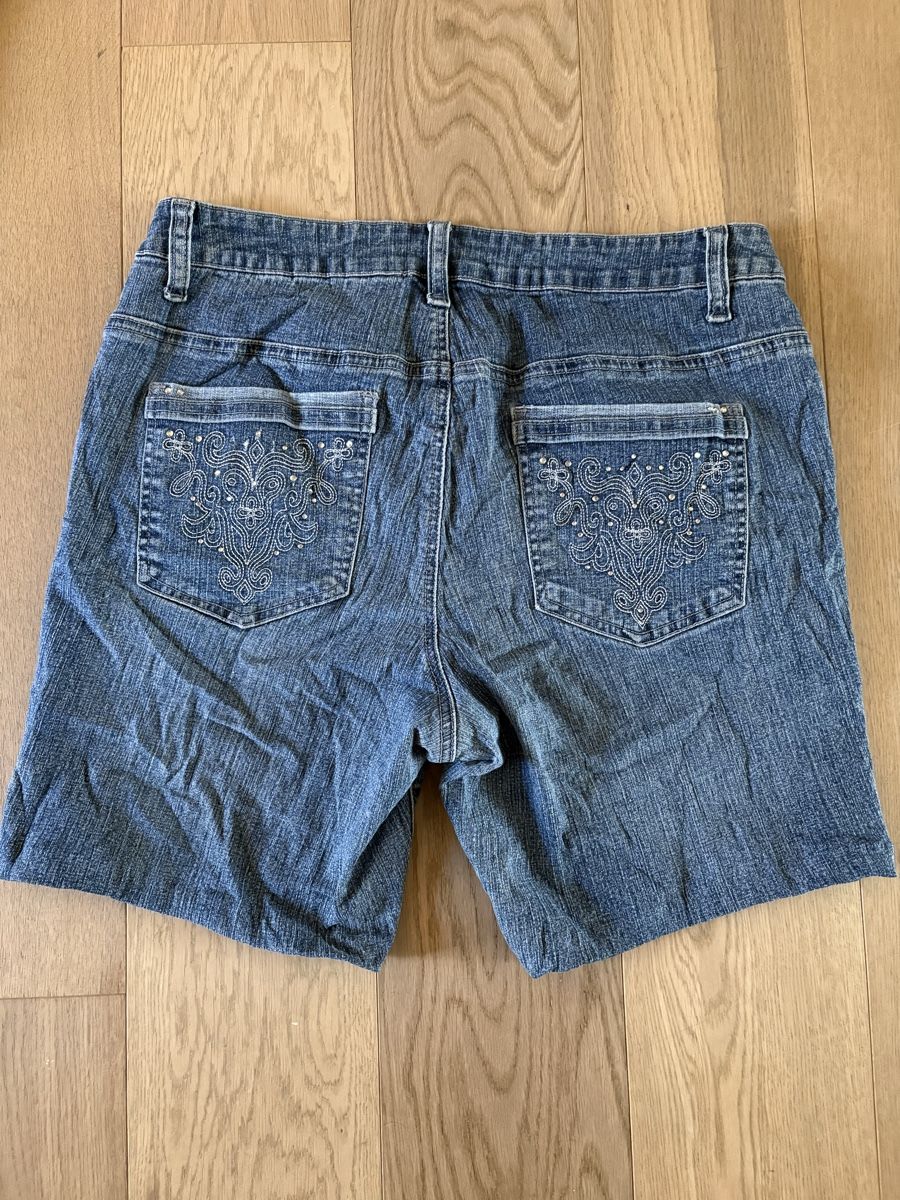 Jeans: Y2K Jeans-Shorts – Usato da Riehen venduto da vintage_basel