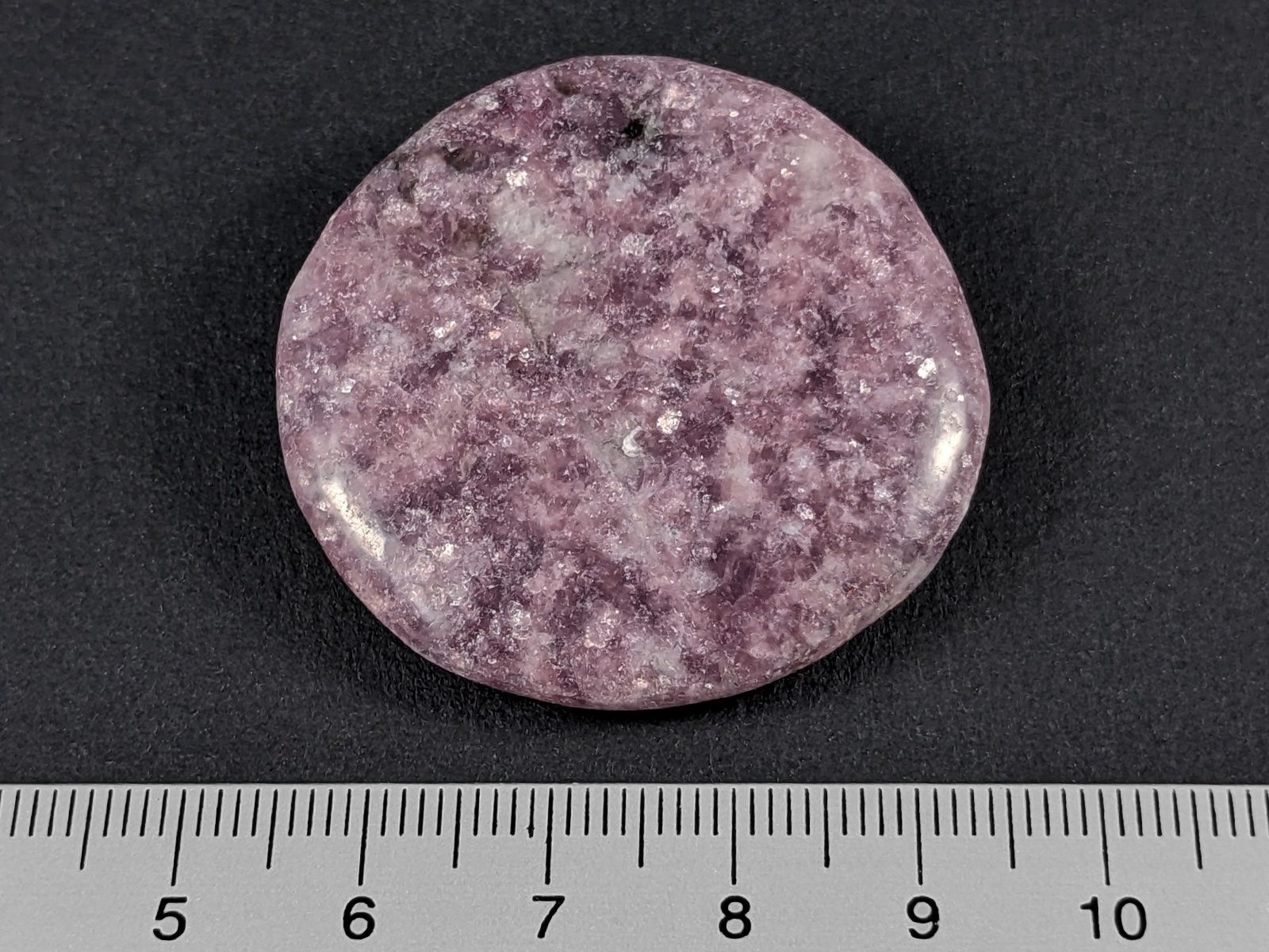 Mineralien & Heilsteine: Lepidolith Handschmeichler 40mm – Neu und originalverpackt aus Meilen von StoneGarden