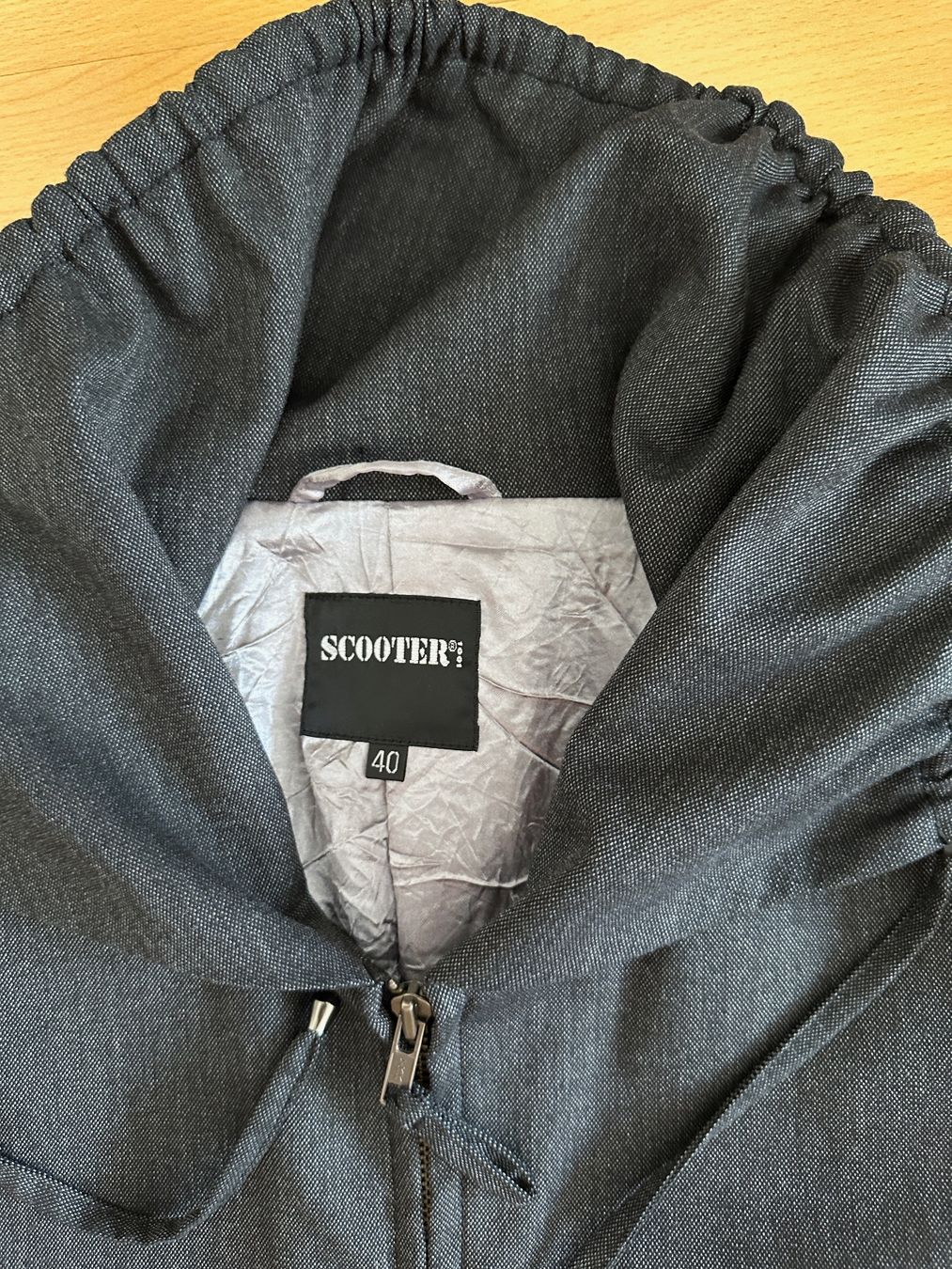 Mäntel: Scooter Mantel Grösse 38/40 – Gebraucht aus Luzern von Sesilija 1