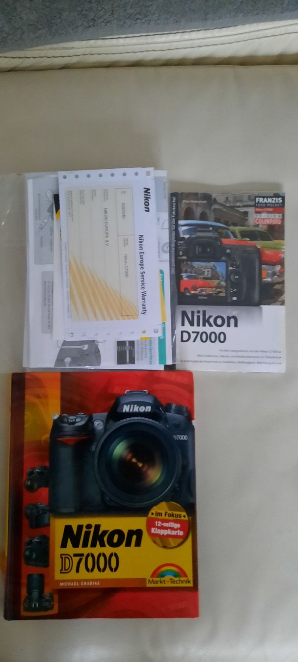 Nikon Kamera: Digital Kamara Nikon D7000 – Gebraucht aus Hasle LU von  2