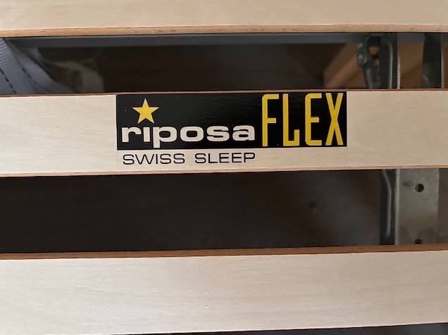 Riposa Betten: Doppelbett mit RIPOSA Bettrost – Gebraucht aus Thalwil von Trainspotter 1