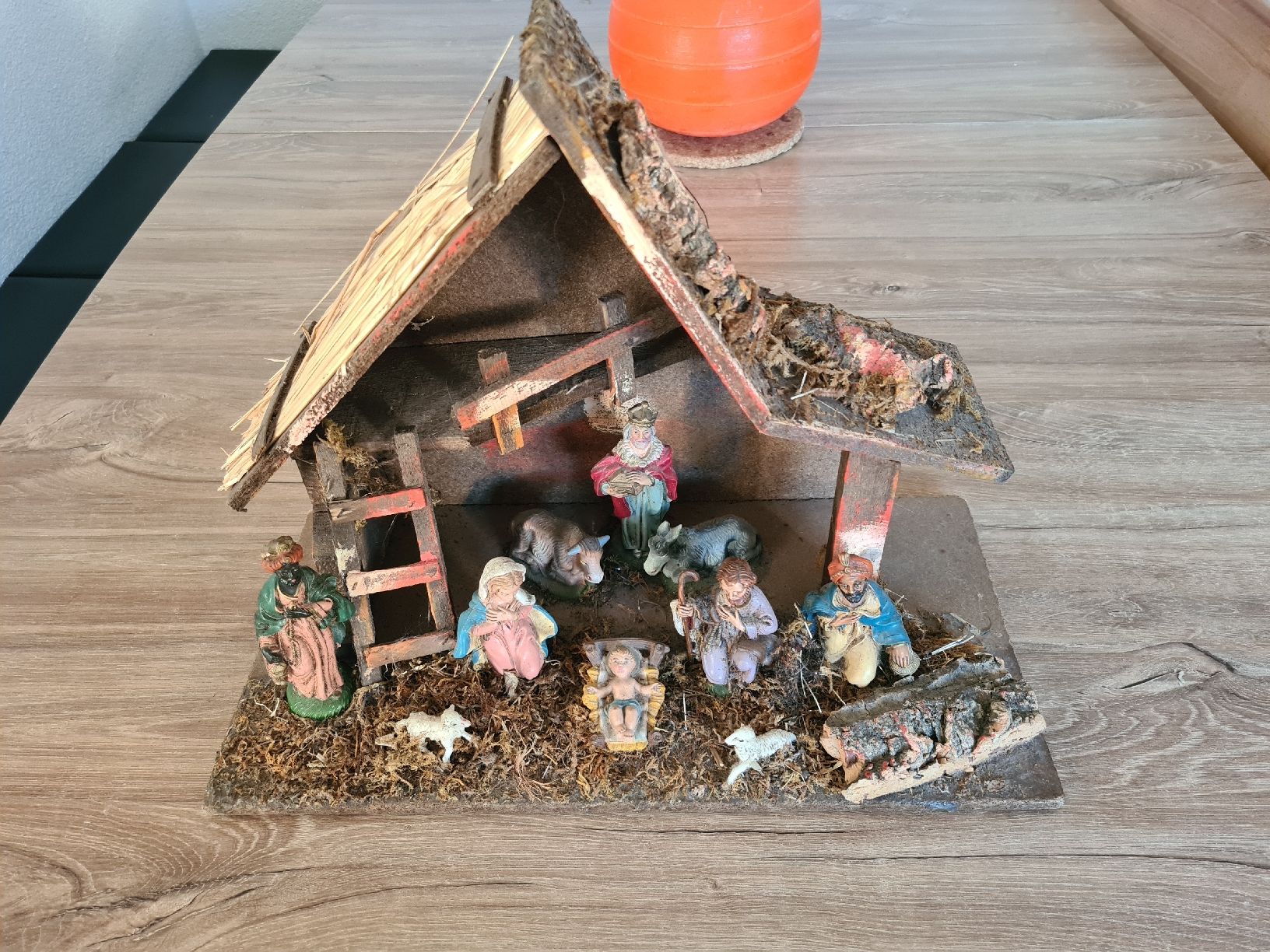 Alle Dekorationen: Weihnachtskrippe mit Figuren – Gebraucht aus Dussnang von kevin0812 3