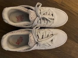 Les chaussures Disney Beauty and The Beast ASICS 37.5