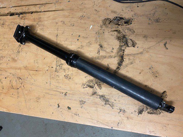 Kind Shock Rage-I Teleskopsattelstütze – Luftgefedert, Hydraulisch, Weiß/Silber, One Size, Für Mountainbikes
