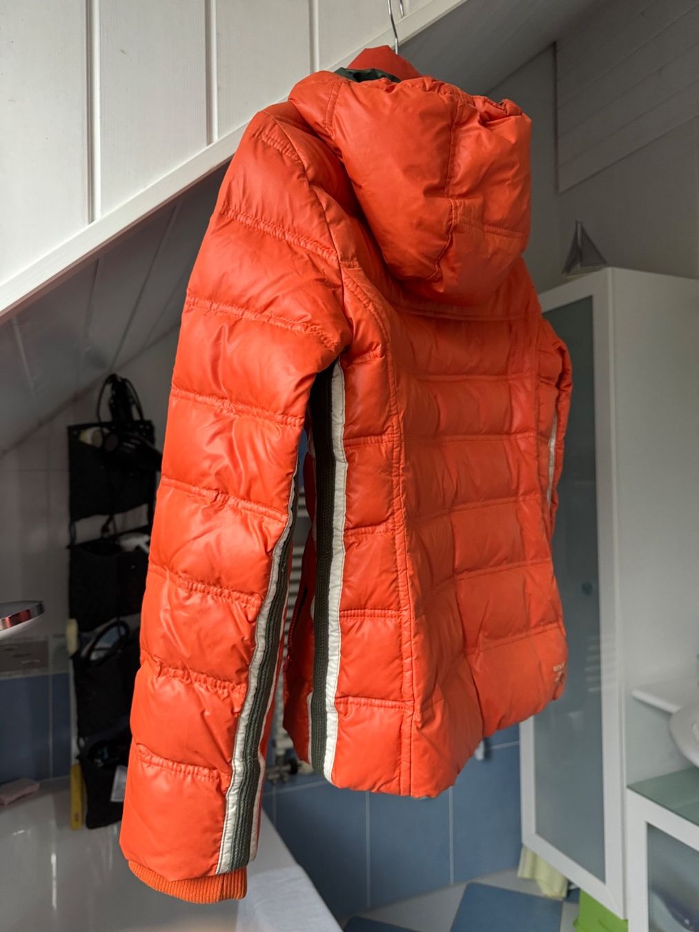 Replay Giacche: Replay Daunen Jacke Größe S – Usato da Trélex venduto da stripedthrift 3