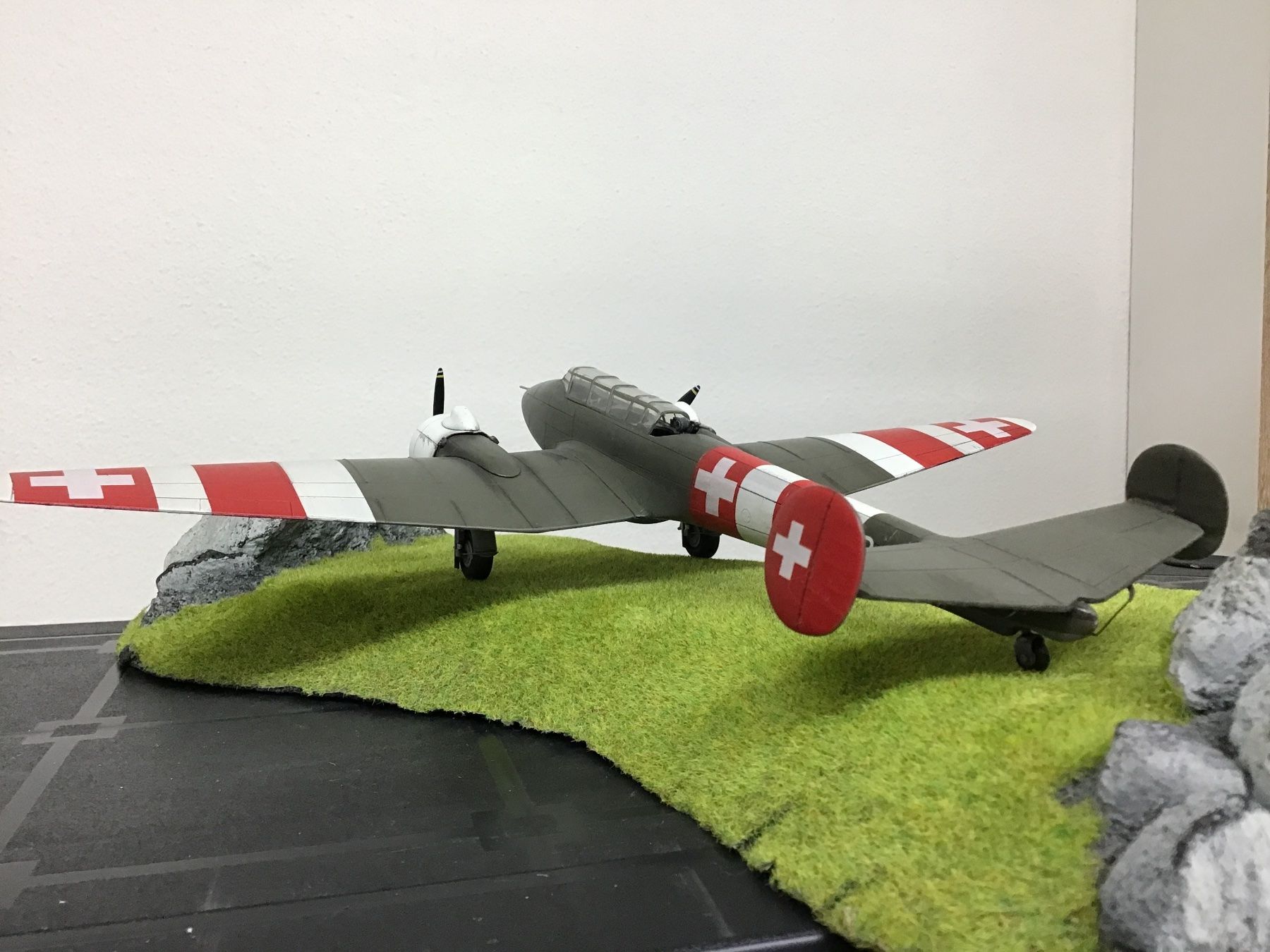 Schweizer Armee Kit di modellismo & Modellini statici: Schweizer Flugzeugmodell Potez 1:48 – Nuovo (secondo la descrizione) da Männedorf venduto da Modell-Spezialisten 3