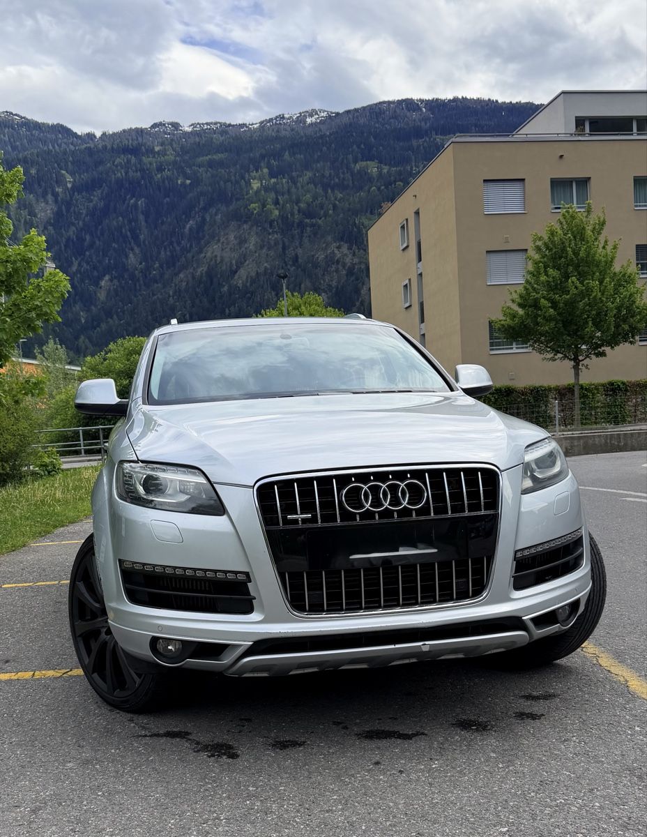 Audi Automobili: Audi Q7 3.0 TDI quattro / AdBlue – Usato da Domat/Ems venduto da pek_bwf2 1