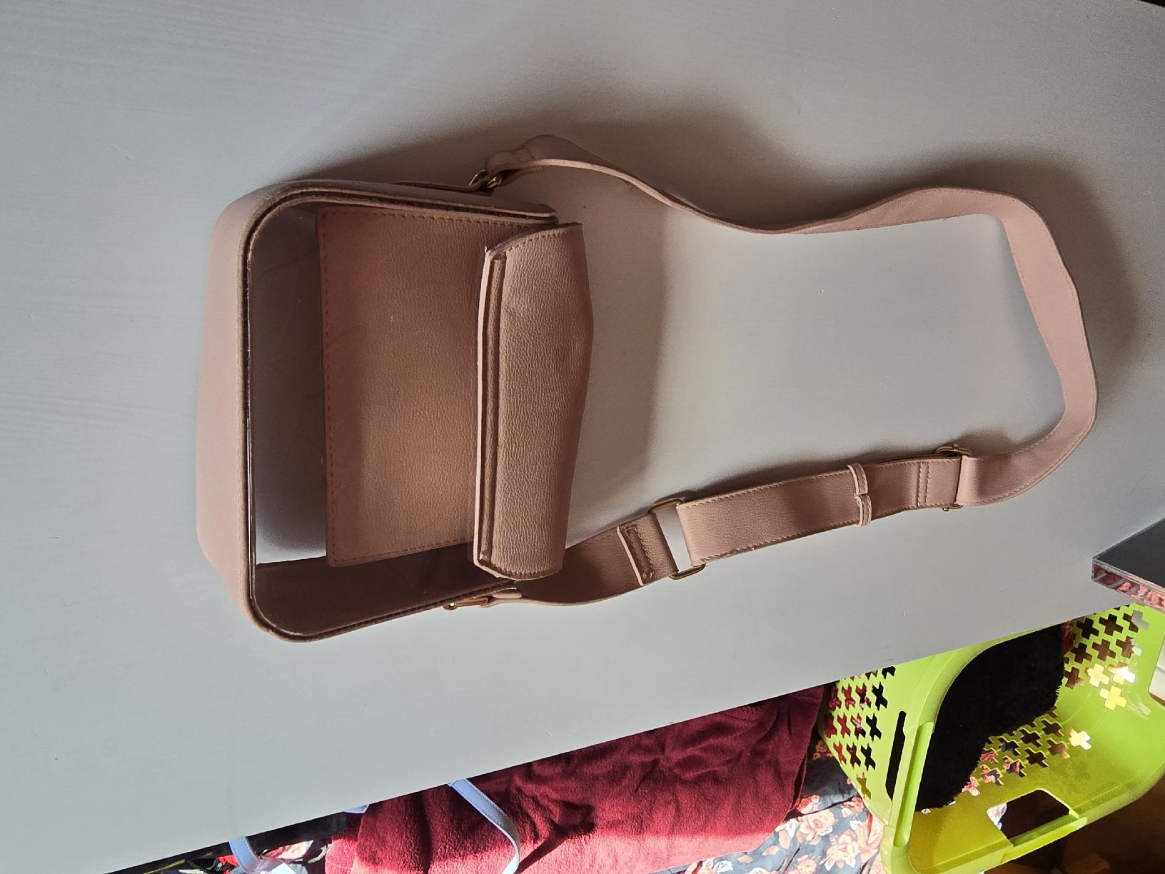 Taschen für Damen: Tasche – Gebraucht aus Knonau von stl_m6rg 1