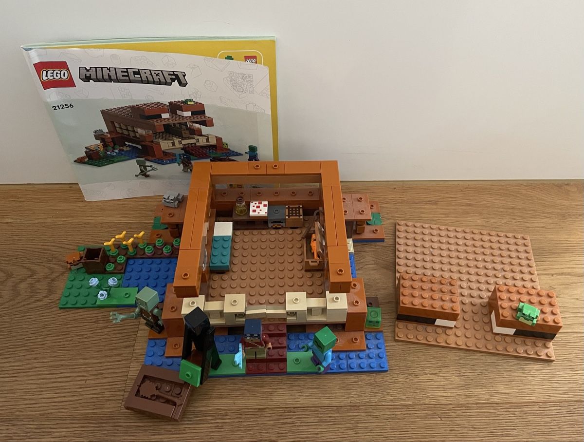 Lego Giocattoli: Lego Minecraft – Usato da Hellbühl venduto da Forny1 1