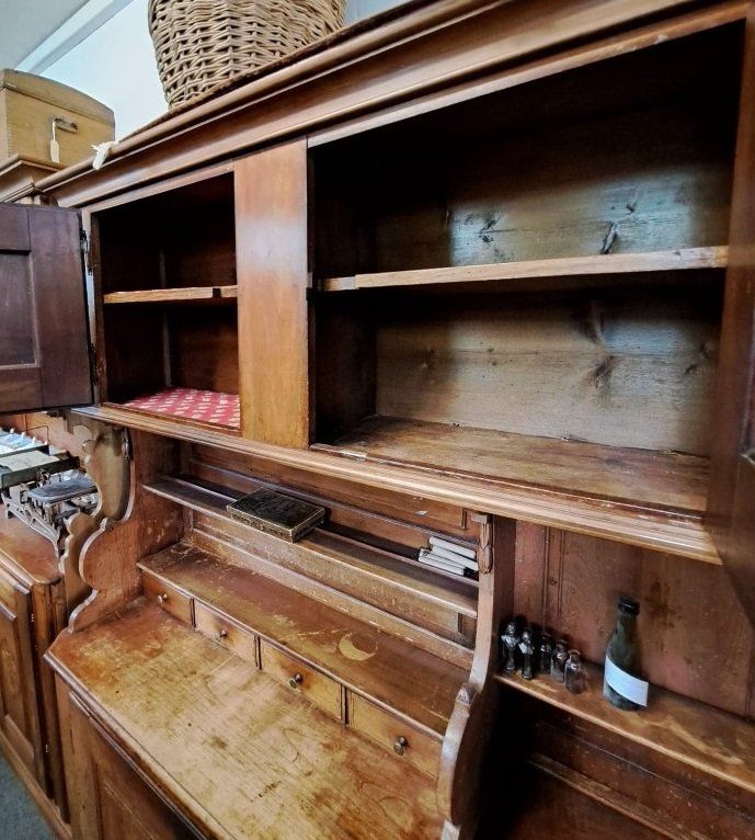 Armadi: Alter Kirschbaum Küchenschenschrank antik – Usato da Flums venduto da Flumsantik 3