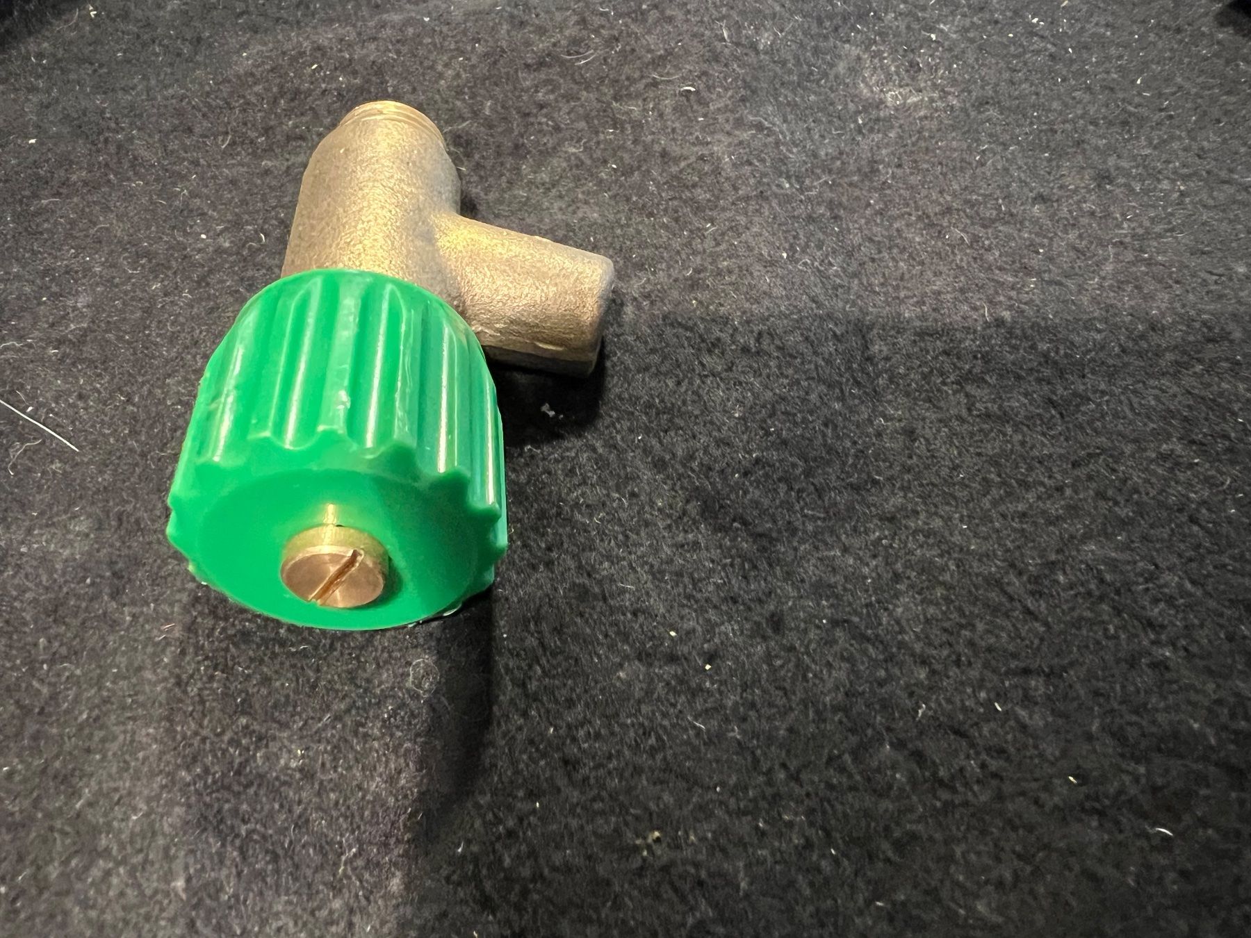 Rubinetteria: Entleerhahnen 1/4“ – Nuovo e nell'imballaggio originale da Niederrohrdorf venduto da ledergerber 1