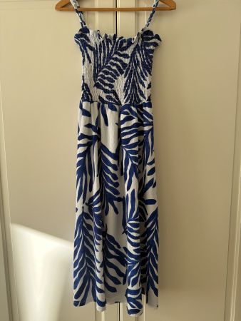 Kleid blau weiss gemustert Grösse S neuwertig