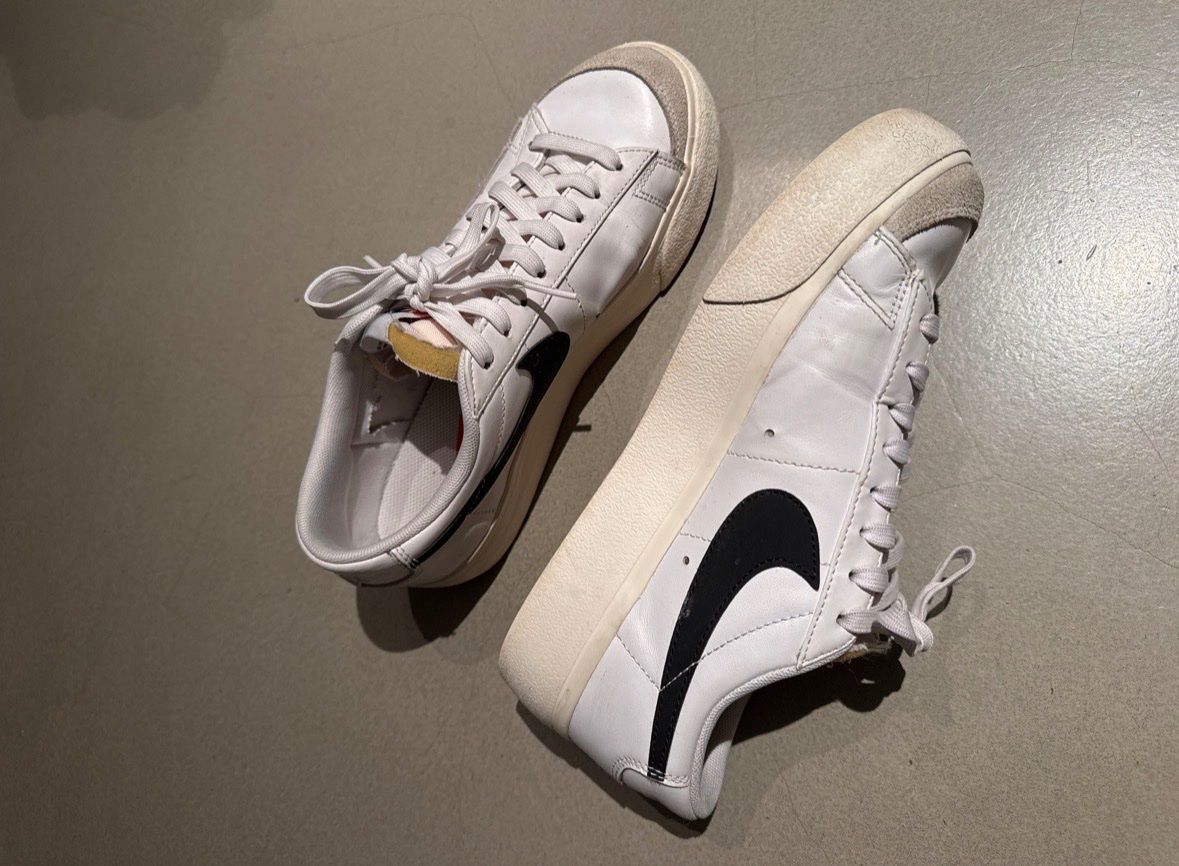 Nike Chaussures hommes: Nike Sneakers, 39 – D'occasion à Unterseen par itslisasp 1