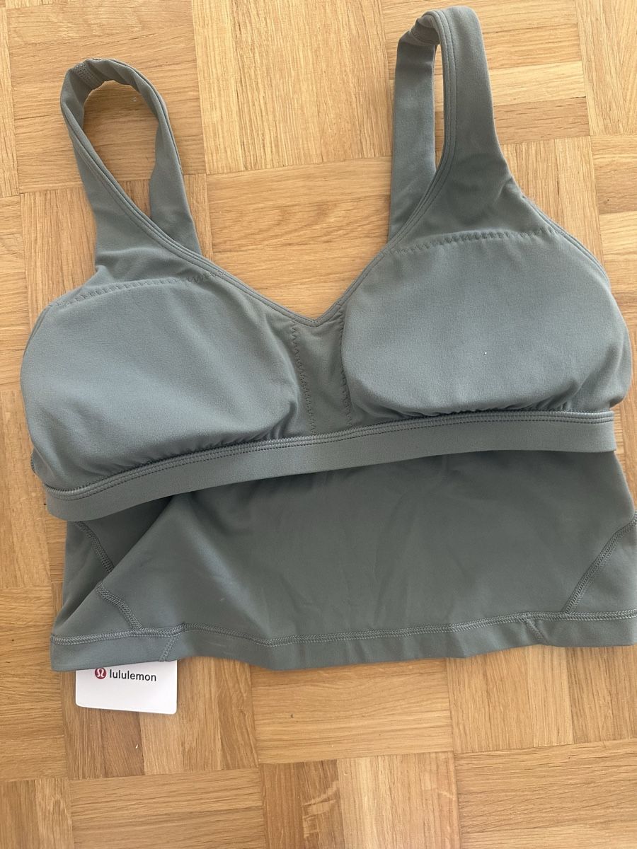 Lululemon Tops: Lululemon Top, Neu Gr.8 – Neu und originalverpackt aus Luzern von Lotti-Karotti 2