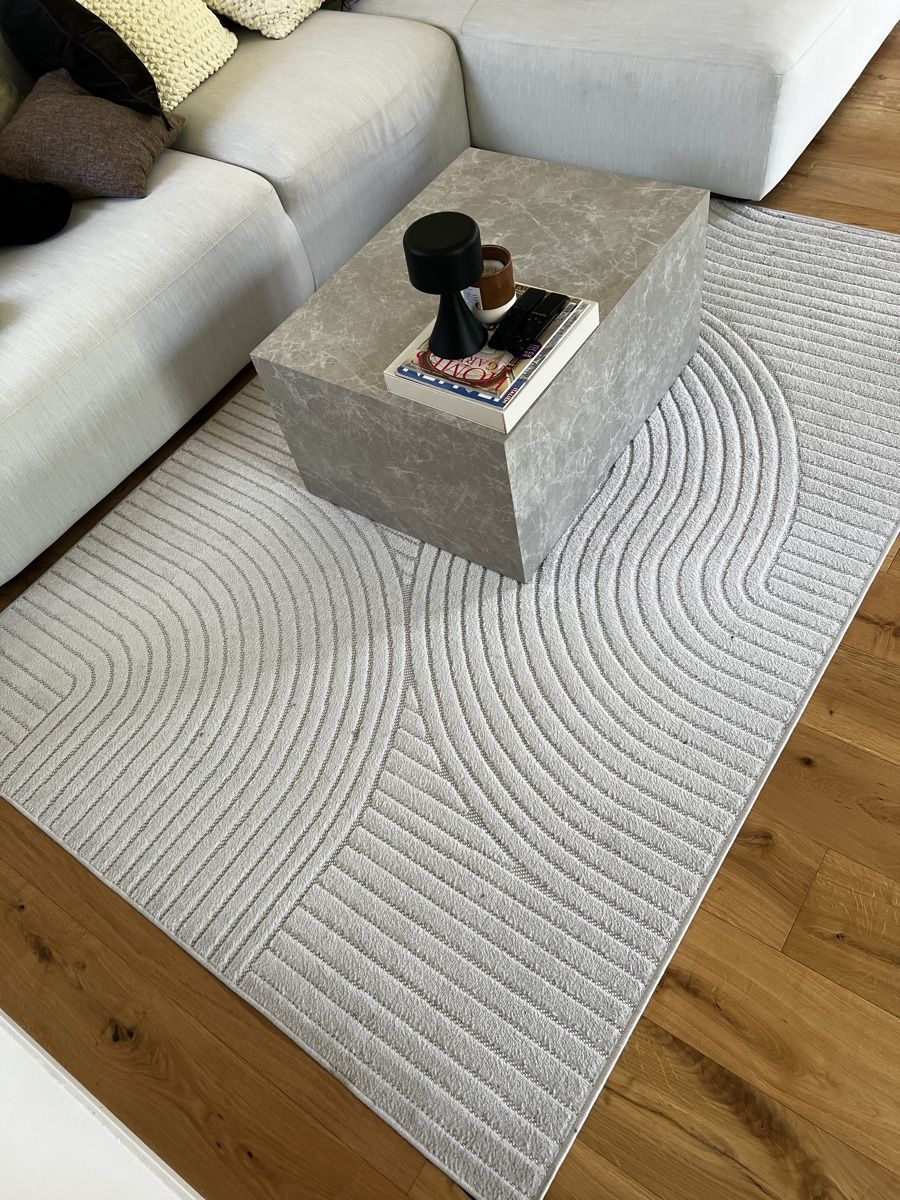 Teppiche: Teppich  – Gebraucht aus Wölflinswil von iam_g9gb