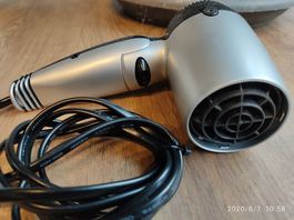 REISEFÖHN  110V/220V  2-Stufen