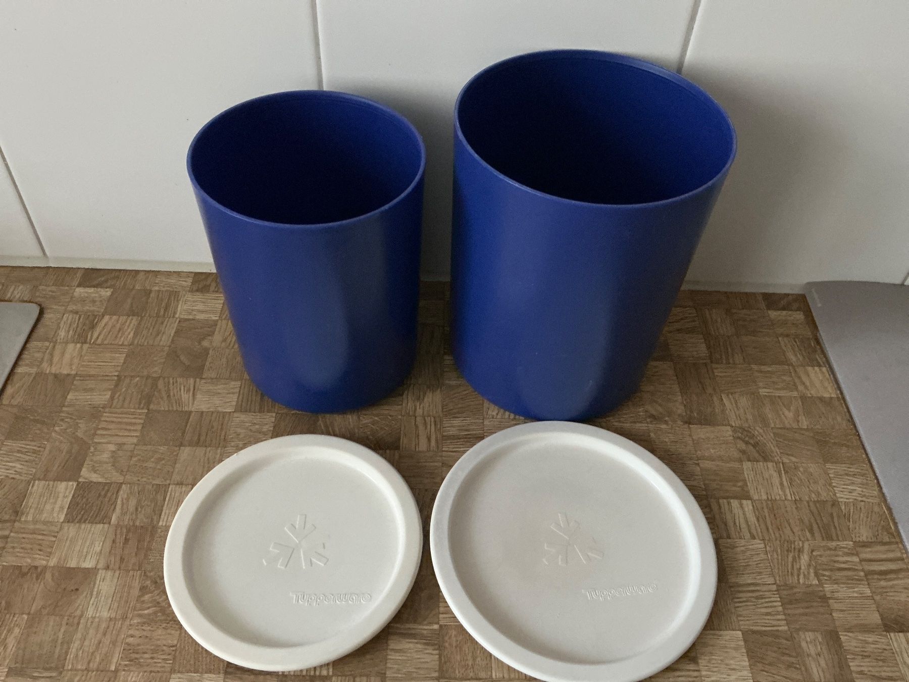 Tupperware Contenitori & Simili: Tupperware 2 Vorratbehälter – Usato da Birmensdorf ZH venduto da Hilhan 2