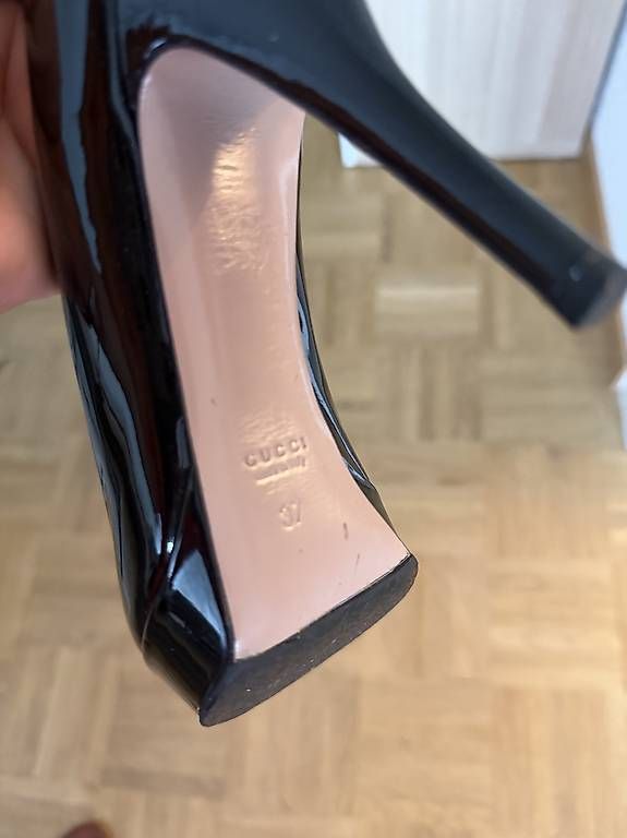 Scarpe da donna: Chaussures à talon vernis Gucci  – Usato da Carouge GE venduto da Crinimarly 1