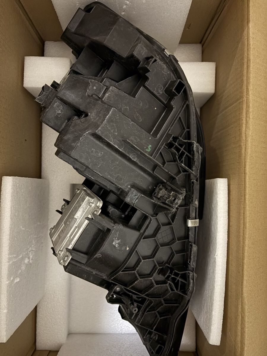 BMW Fari: Original BMW G20 Scheinwerfer-Set – Usato da Widnau venduto da mag_5c6t 2