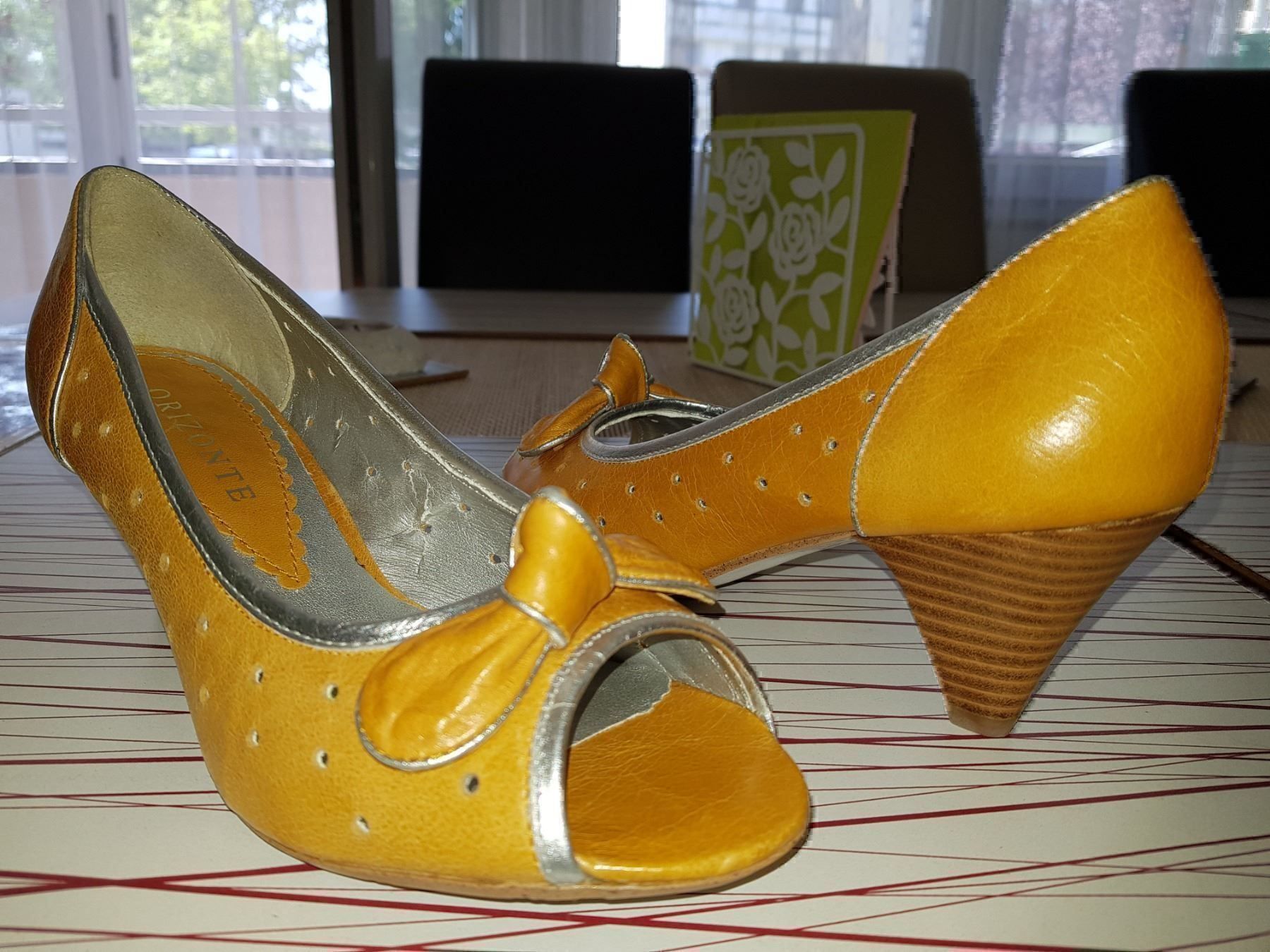 Scarpe da donna: Chaussures ORIZONTE pointure 37 neuve – Nuovo (secondo la descrizione) da Cossonay-ville venduto da Super-Price-Quality 1