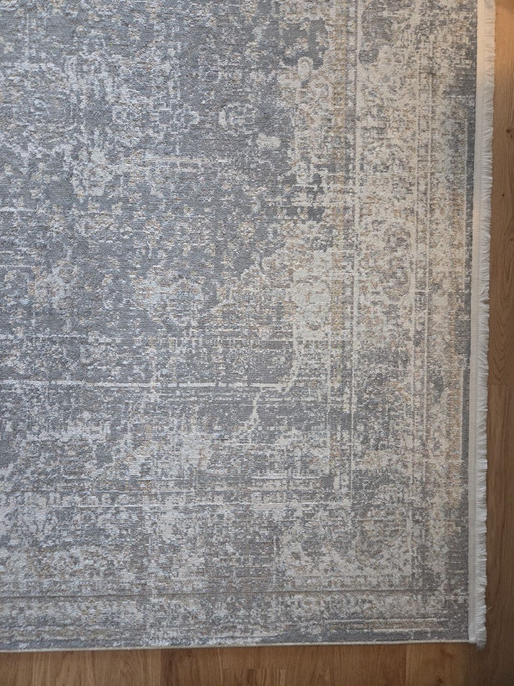 Tappeti: Gross 245 cm x 305 cm Teppich Grau/Weiss – Usato da Horgen venduto da Hunninko 1