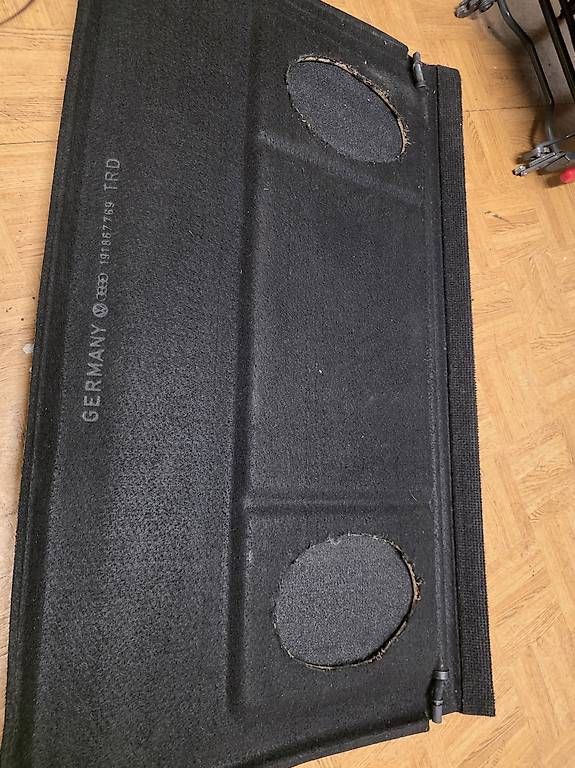 Tutti pezzi di ricambio auto: Golf 2 Hutablage – Usato da Muotathal venduto da Timistin 1