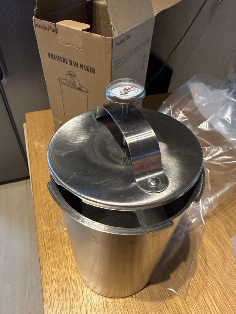Elettrodomestici da cucina: Stainless Steel Ham Maker w/Thermometer - Perfect for Fall – Nuovo e nell'imballaggio originale da Neirivue venduto da naz_z28w 4