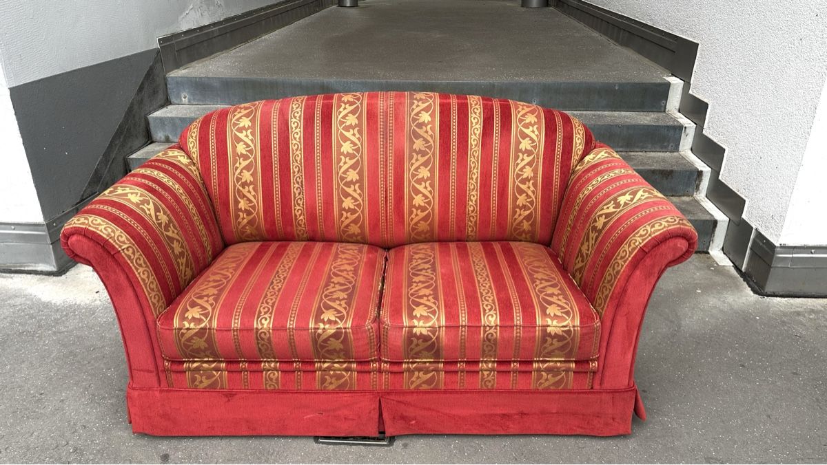Sofas: Antike Sofas – Gebraucht aus Aarburg von Yula24 1