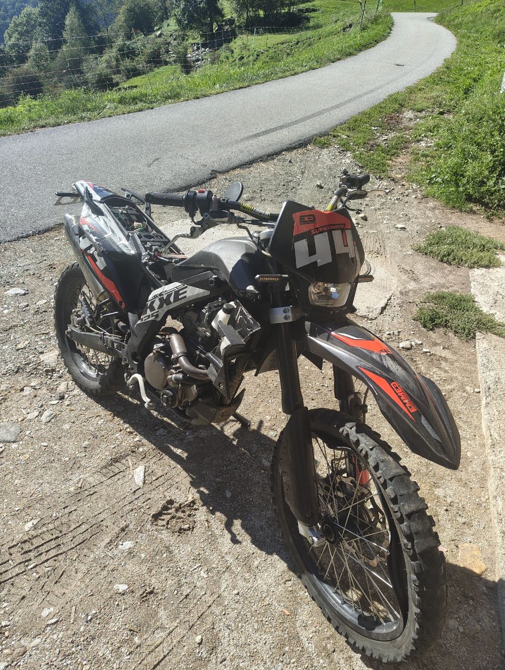 Kawasaki Enduro: Unfall Kl kxe 125 2023 – Defekt aus Stampa von seb_c9jw
