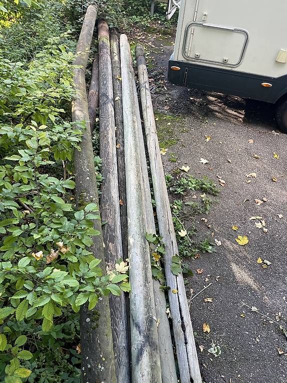 Telefone: Poteaux électrique/telephone – Gebraucht aus blonay von shouldhave