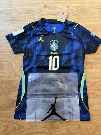 Fussballtrikot Brasilien Jordan Grösse M neu mit Etikett