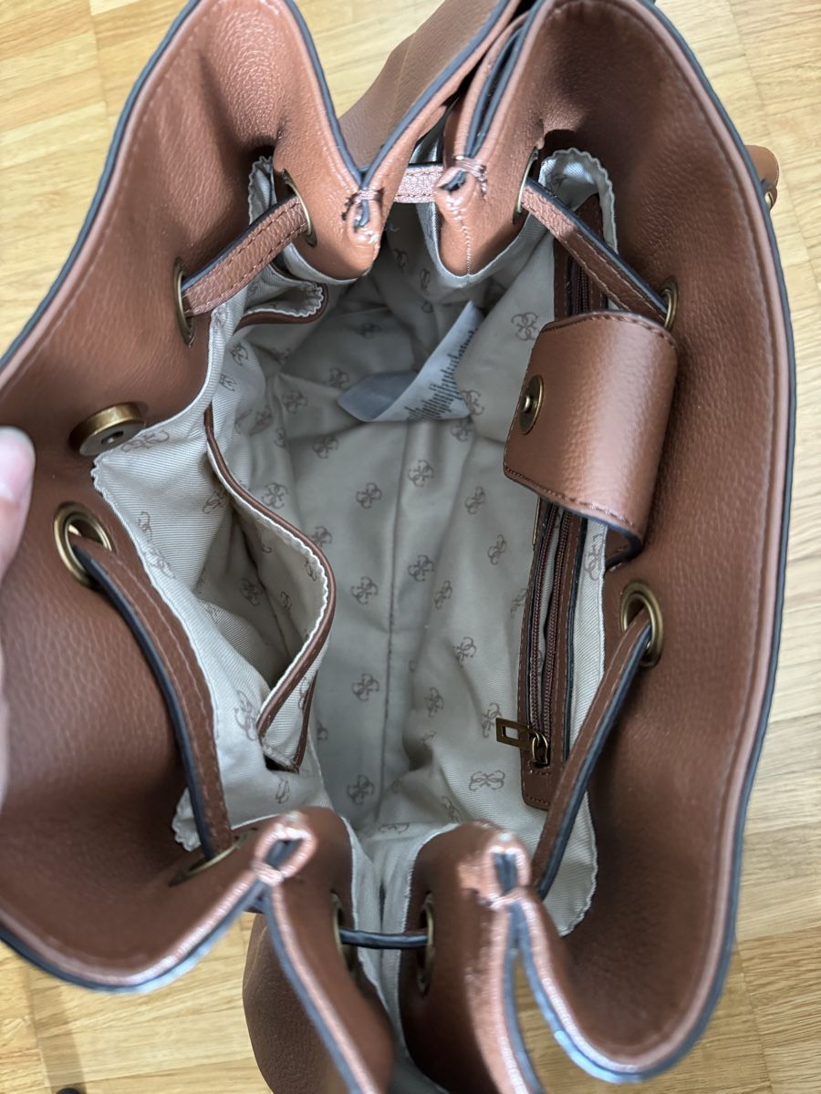 Guess Borse da donna: Guess Tasche braun – Nuovo (secondo la descrizione) da Uznach venduto da Martina191185 2