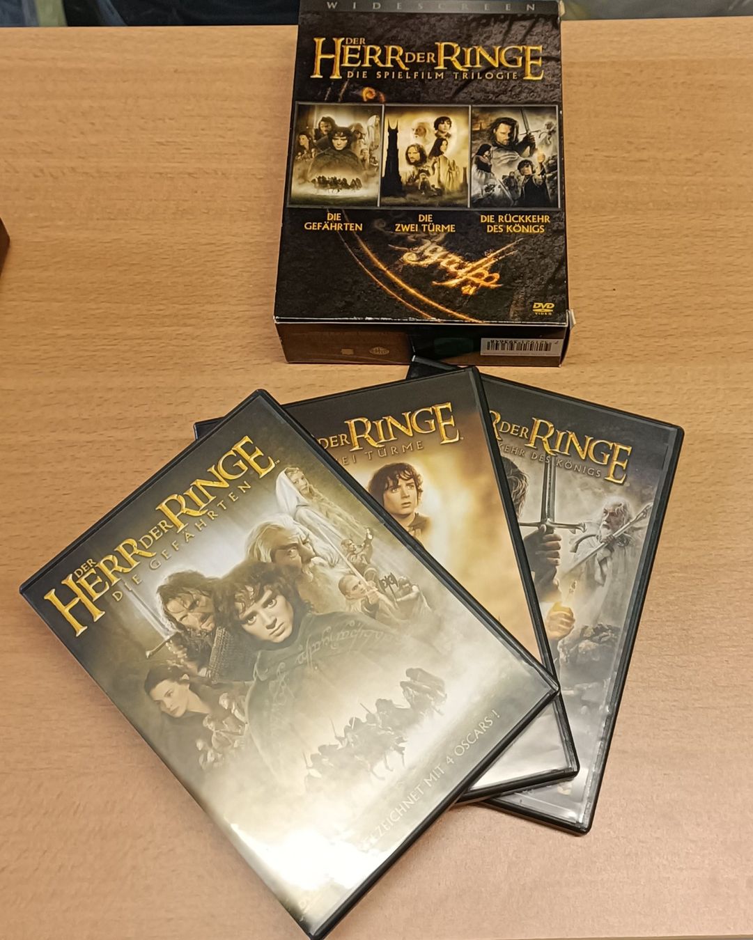Tous les DVDs: Der Herr Der Ringe Trilogie - WideScreen Edition – D'occasion à Köniz par Movieportal007 1