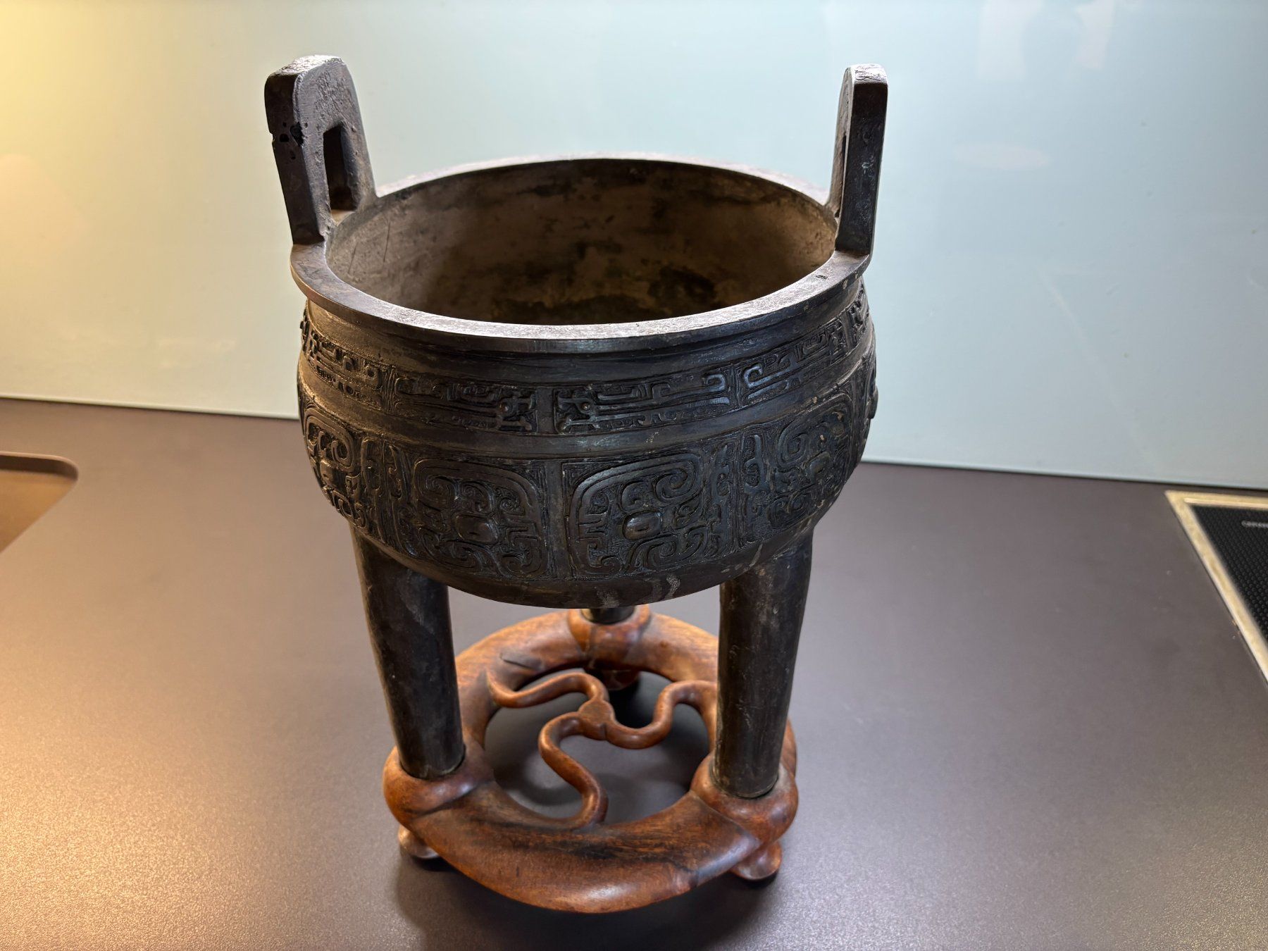 Vase & Récipients: 2 pièces en bronze chinois vasque et cache-pot – D'occasion à Chernex par nounours2010 2