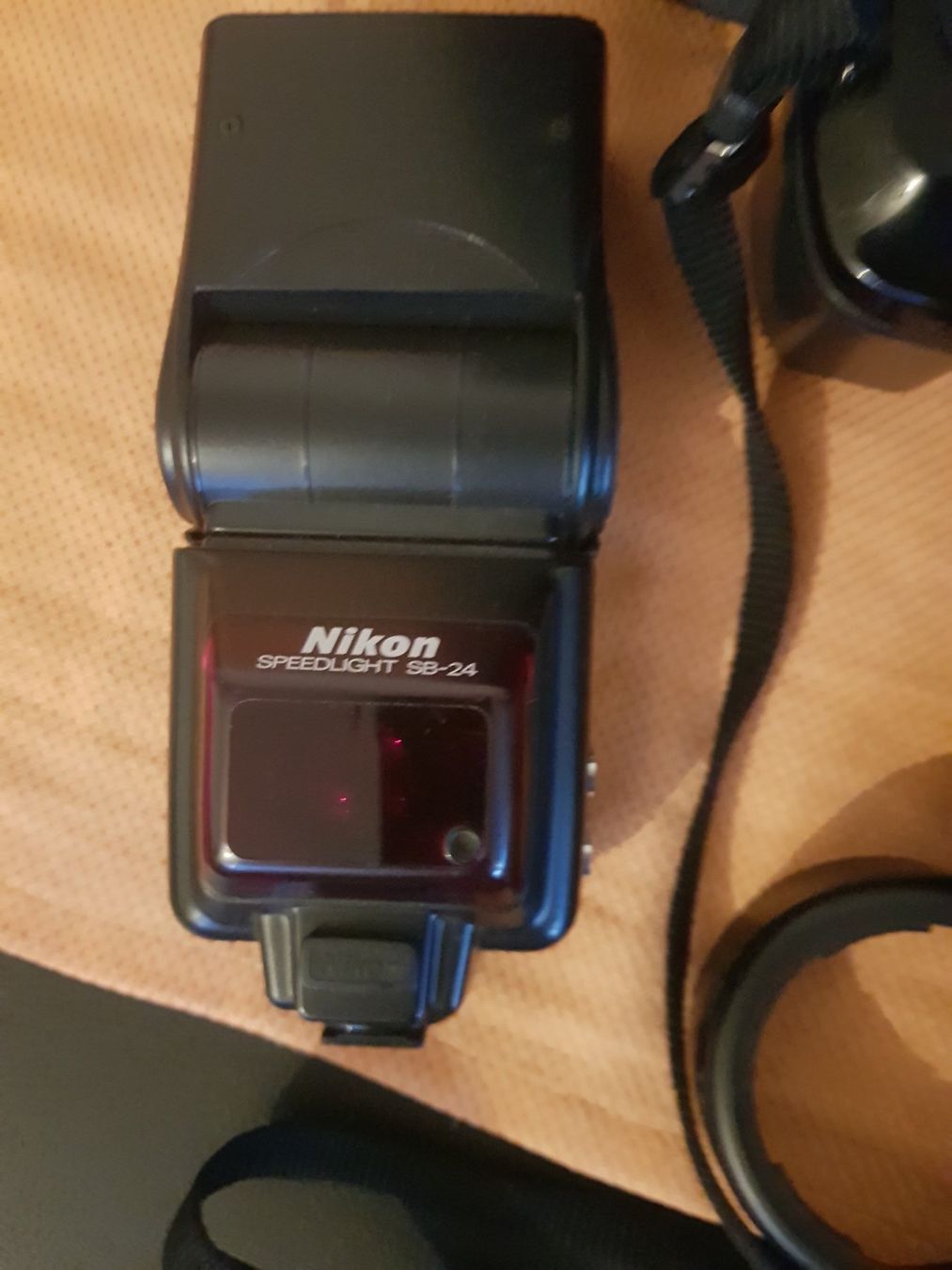 Nikon Fotocamera: NIKON F801 AF complette. – Usato da Biel / bienne venduto da Sarouch9 7
