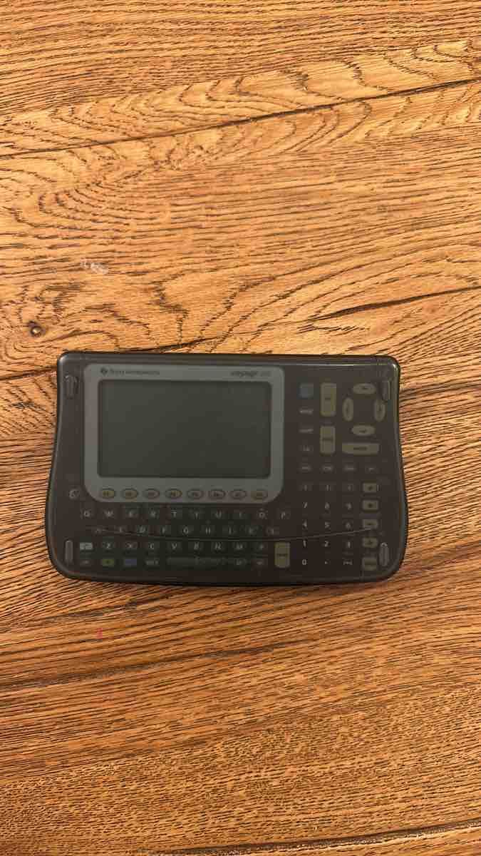 Texas Instruments Taschenrechner: Taschenrechner Texas Instruments Voyage 200 – Gebraucht aus Horw von flkeller 1