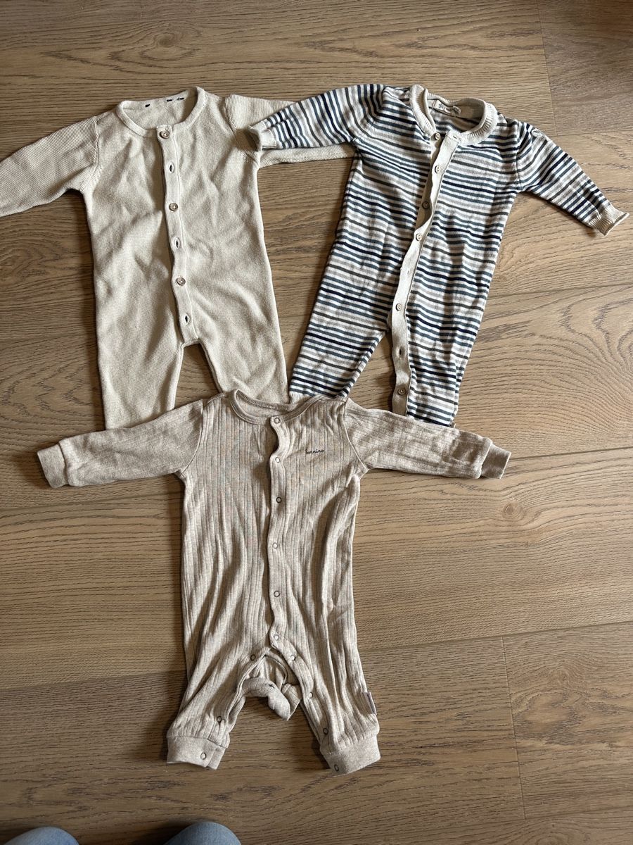 Ensembles coordonnés: Strickstrampler Overalls – D'occasion à Strengelbach par shihtzuliving_22