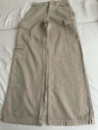 Coole Cargohose, Beige, Grösse 36, Neuwertig für den Sommer!