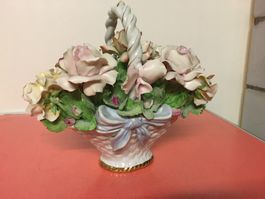 Porzellan Rosenkorb, Blumendekoration, Vintage, Italien.