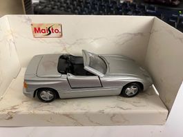 Maisto BMW Z1 Cabrio versenkbare Türen 1/43 silber