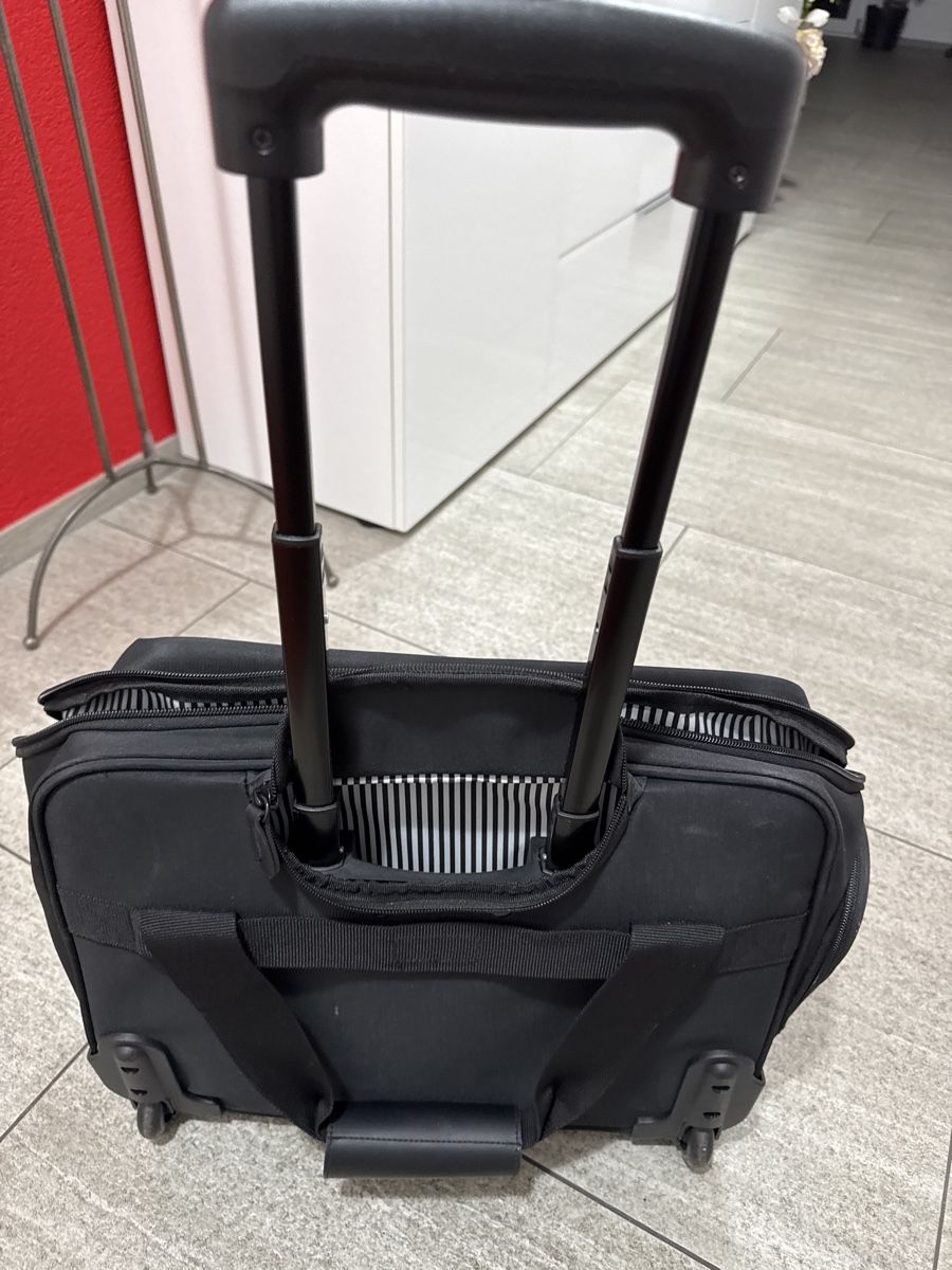 Borse: Geräumige schwarze Reisetasche mit Rollen – Nuovo (secondo la descrizione) da Arbon venduto da Tuncer06 3