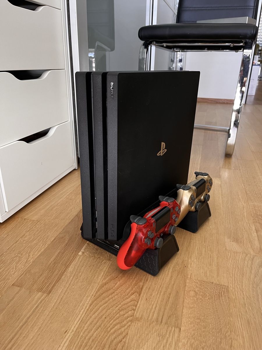 Sony Consoles: Playstation 4 Pro – D'occasion à Basel par jan_2p29 3