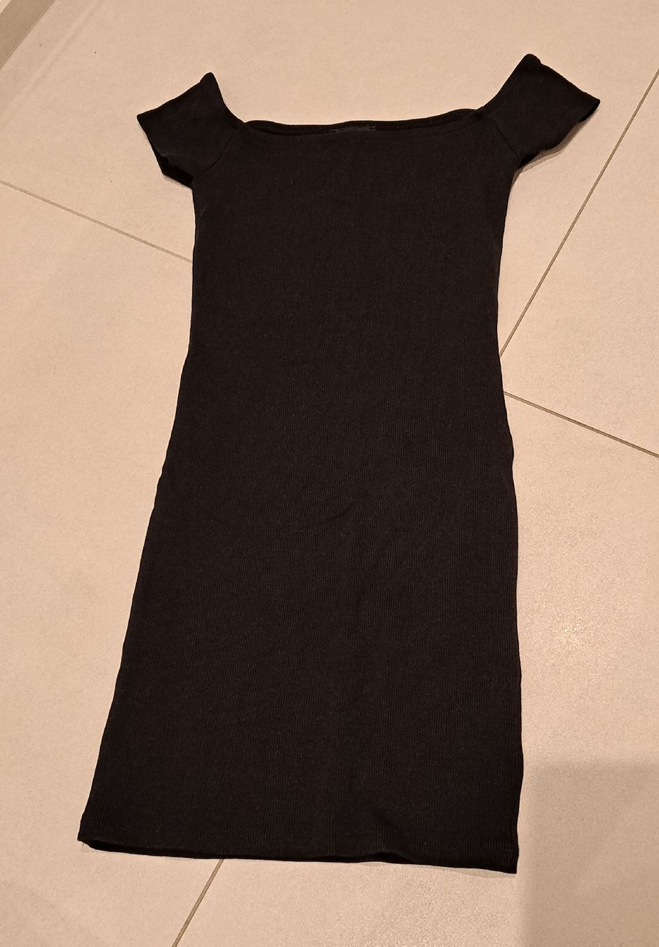 Bershka Vestiti: Offshoulder Minikleid, Bershka, Gr. XS – Nuovo (secondo la descrizione) da Euthal venduto da mel_ts8t