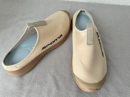Atmungsaktive, bequeme leichte Herren-Pantoletten - 43 Khaki