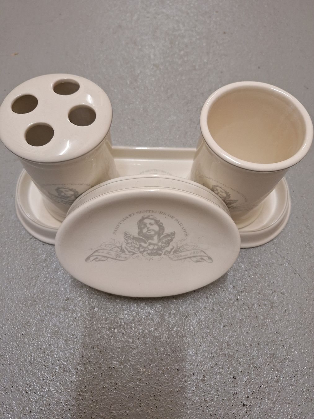 Tutte le decorazioni: BADEZIMMER SET - 4 Teiliges – Usato da Steinhausen venduto da togoraul123 1