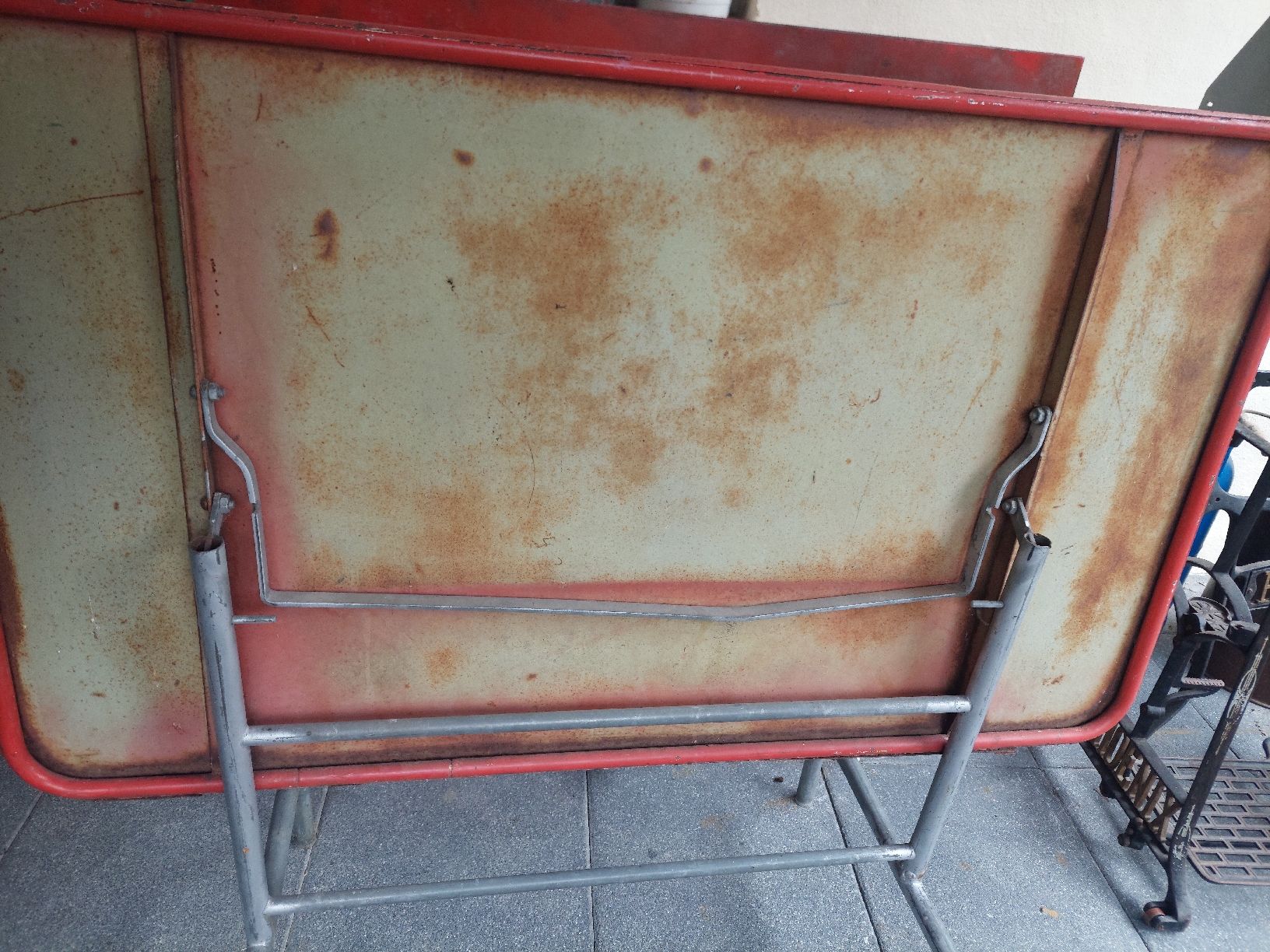 Tavoli: 2 Stk.  Bistro oder Gartentisch – Difettoso da Siblingen venduto da rantiques 2