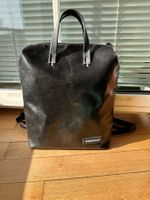 Freitag Rucksack F201 Pete schwarz mit Umhängegurt